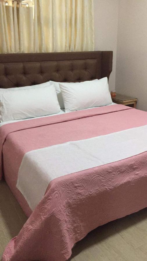 Sibarian Condo Unit C1 10Th Floor 帕赛 外观 照片