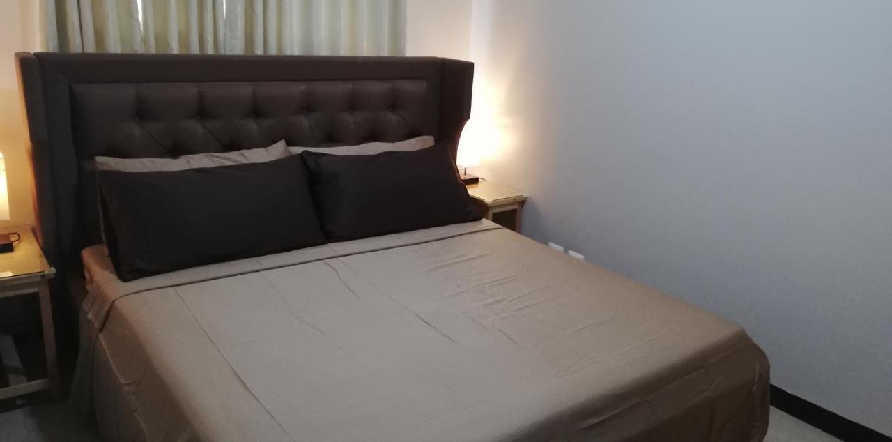 Sibarian Condo Unit C1 10Th Floor 帕赛 外观 照片